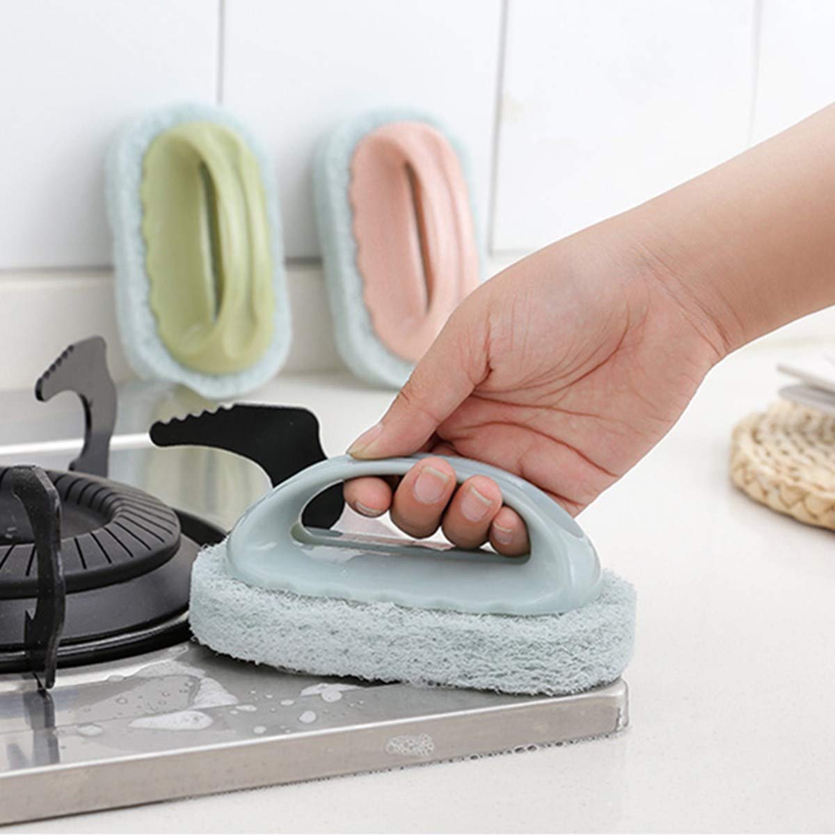 Scourer With Plastic Handle (set of 3)