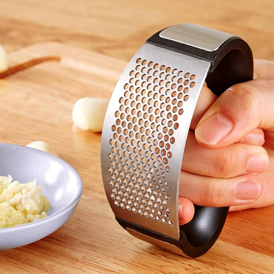 Arc Shaped Garlic Press