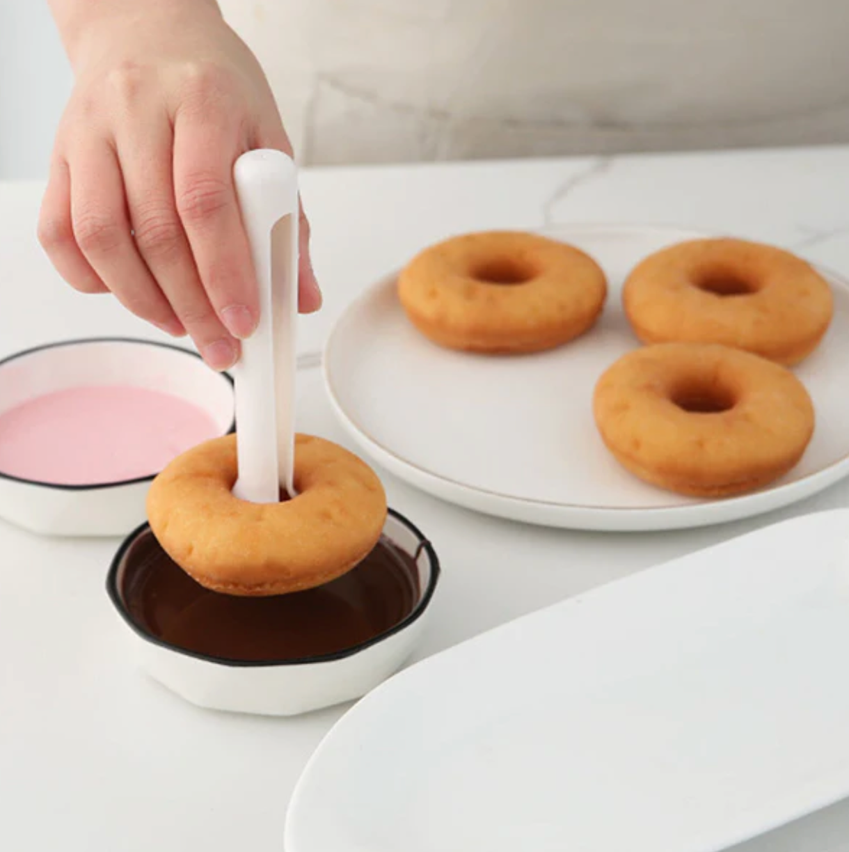 Donut Cutter Round Shape With Plucker