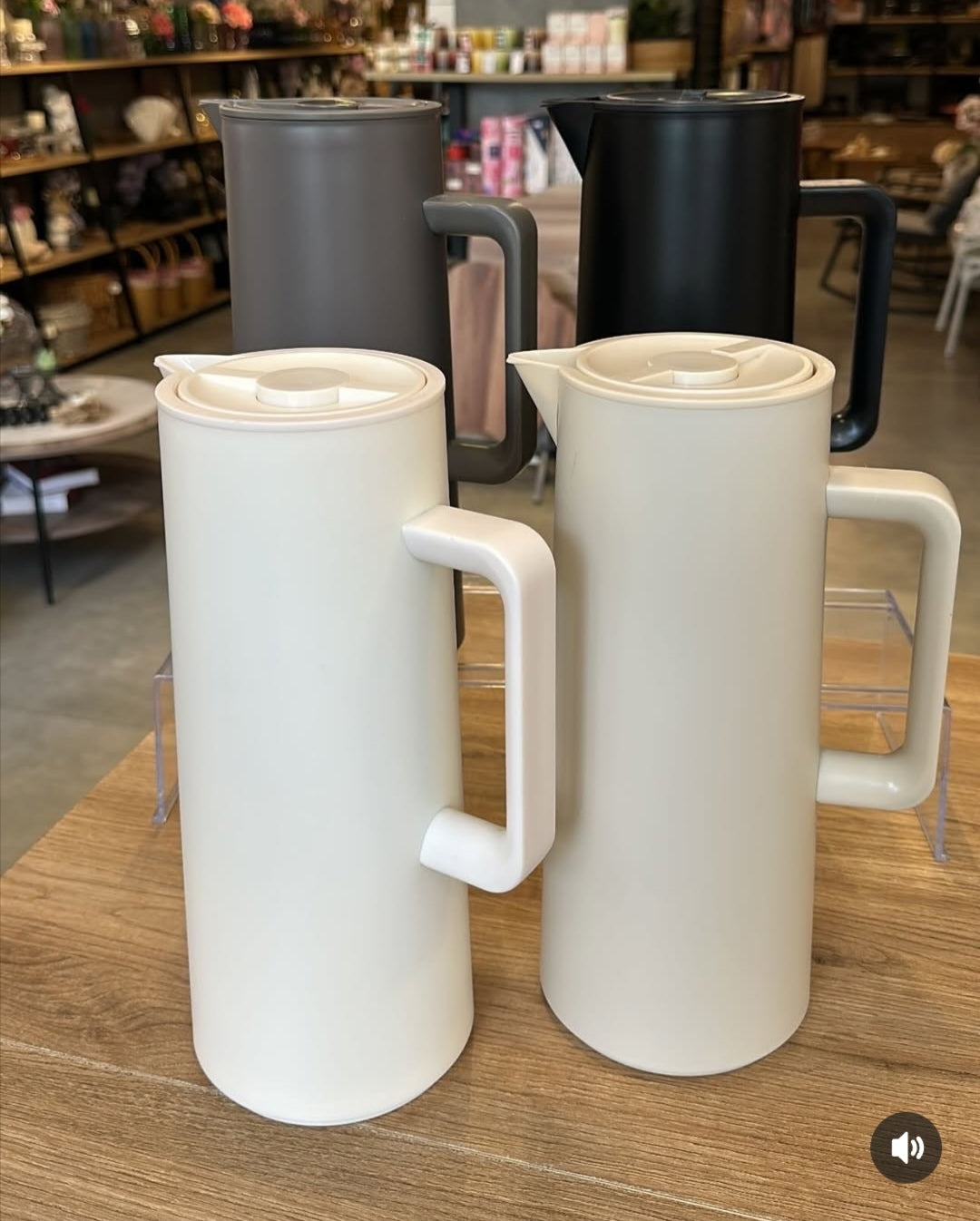 Dosthoff Carafe with Easy Press Button 1L