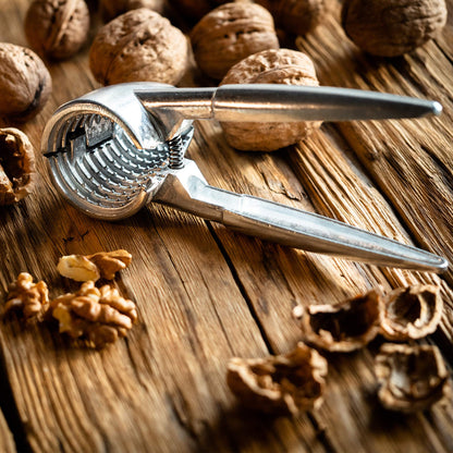 Nut Cracker