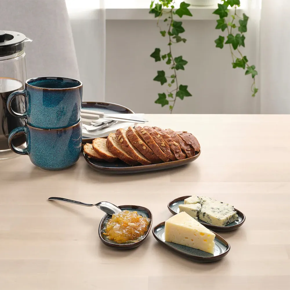Blue Oval Plate