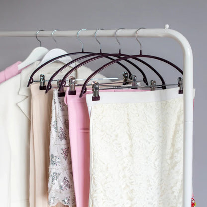 anti-slip hangers with clips (Set of 2)