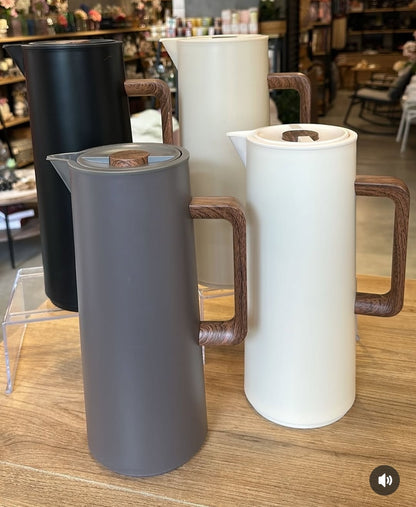 Dosthoff Carafe with Easy Press Button 1L wood handle