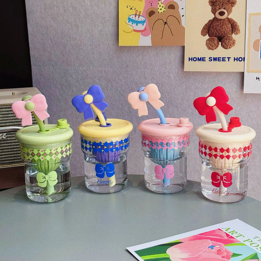 Straw Cup With Bow