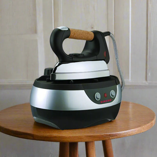 DCG-DB8500 Ironing System With Professional Iron